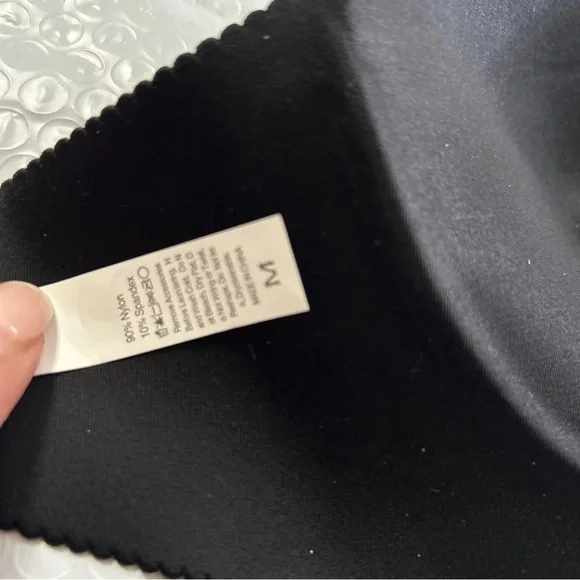 Shein Women’s Medium Strapless Padded Underwire Black Bra with extension see - Picture 7 of 8